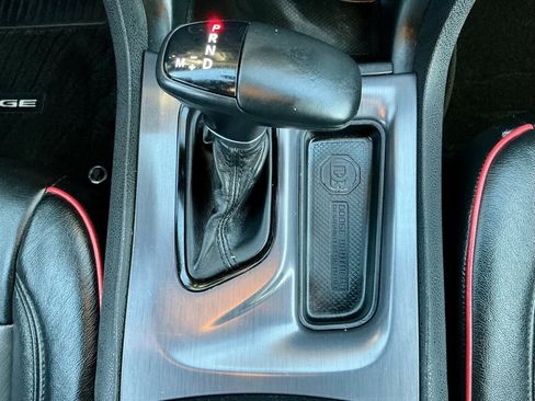 Used 2017 Dodge Charger SE w/ Power Sunroof Group image 32