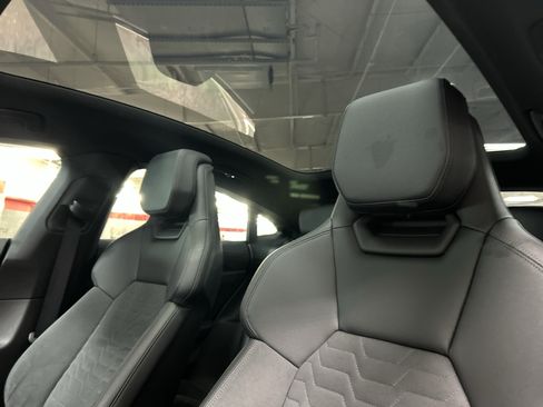 Used 2022 Audi e-tron GT Premium Plus w/ Performance Package AWD/4WD image 27