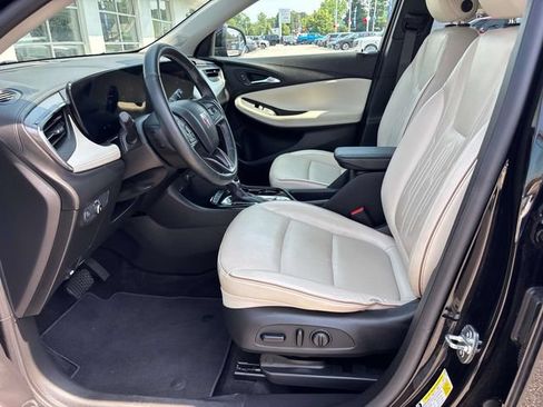 Used 2024 Buick Encore GX Avenir w/ Avenir Convenience Package AWD/4WD image 10
