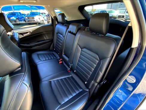 Used 2022 Ford Edge SEL image 19