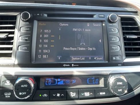 Used 2015 Toyota Highlander XLE AWD/4WD image 27