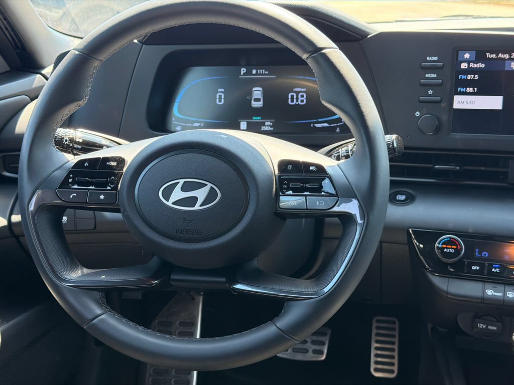 Certified 2025 Hyundai Elantra Sport FWD image 23