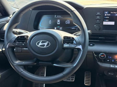Certified 2025 Hyundai Elantra Sport FWD image 23