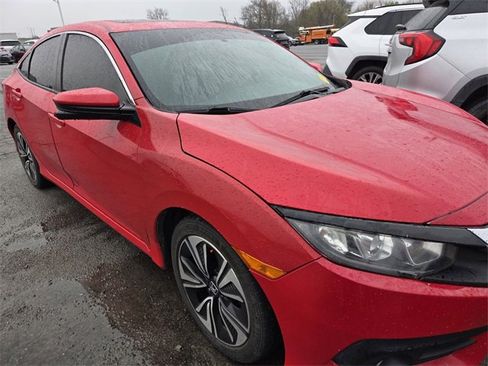 Used 2017 Honda Civic EX-T image 9