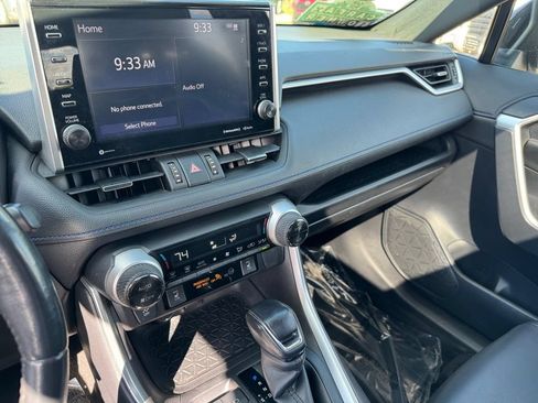 Certified 2022 Toyota RAV4 XSE w/ XSE Grade Weather Package AWD/4WD image 29