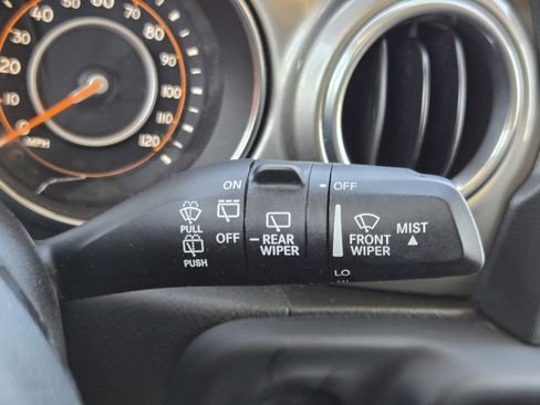Used 2018 Jeep Wrangler Unlimited Sahara AWD/4WD image 18