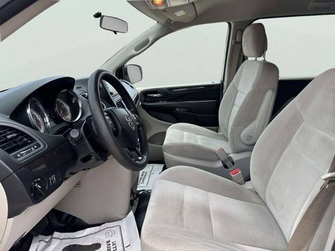 Used 2017 Dodge Grand Caravan SE w/ Power Window Group FWD image 10