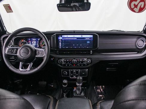 Used 2025 Jeep Wrangler Unlimited Sahara w/ Safety Group AWD/4WD image 26