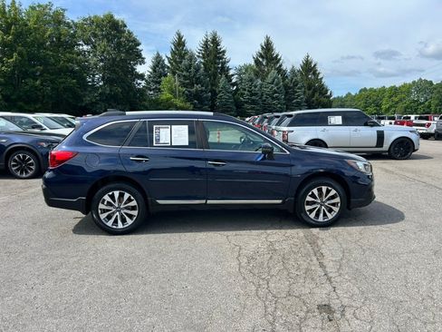Used 2018 Subaru Outback 3.6R Touring AWD/4WD image 7