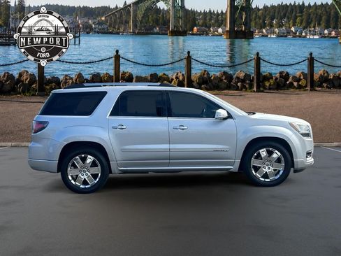 Used 2016 GMC Acadia Denali AWD/4WD image 10