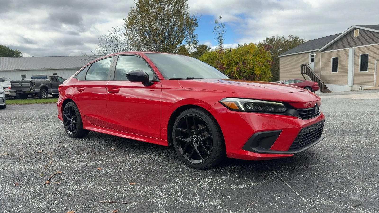 Used 2023 Honda Civic Sport image 2