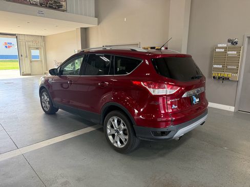 Used 2015 Ford Escape Titanium FWD image 5