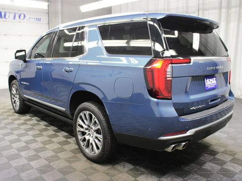 Used 2026 GMC Yukon Denali w/ Sun & Power Step Package AWD/4WD image 7