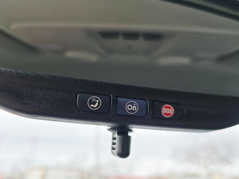 Used 2017 Chevrolet Traverse LT image 33