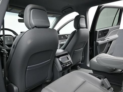 Used 2020 Lincoln Aviator Reserve AWD/4WD image 13
