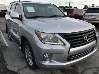 Used 2013 Lexus LX 570 4WD w/ Luxury Pkg