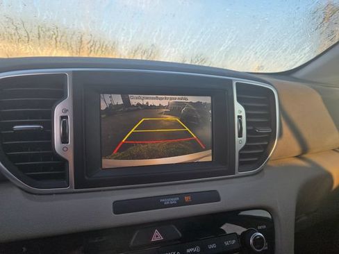 Used 2019 Kia Sportage EX FWD image 12