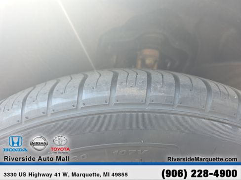 Used 2021 Dodge Durango GT w/ Blacktop Package AWD/4WD image 12