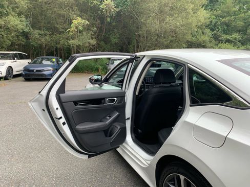 Certified 2023 Honda Civic Touring image 33