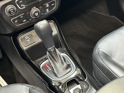 Used 2018 Jeep Compass Limited w/ Navigation Group image 26