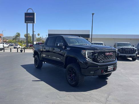 New 2026 GMC Sierra 1500 AT4 w/ AT4 Premium Package AWD/4WD image 4
