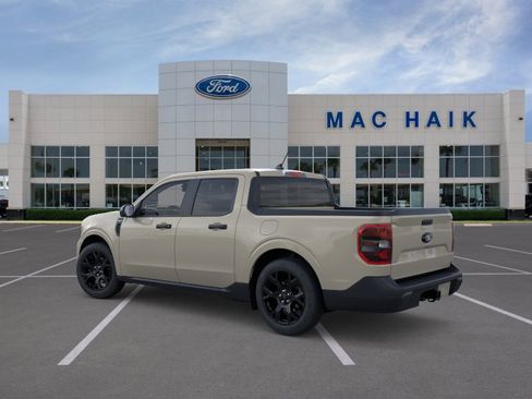New 2025 Ford Maverick XLT w/ XLT Luxury Package AWD/4WD image 4