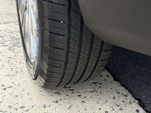 Used 2024 Cadillac XT5 Premium Luxury image 17