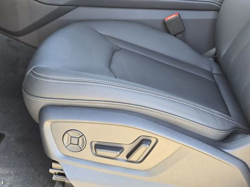 New 2026 Audi Q8 Premium Plus image 27