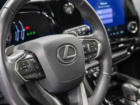 Used 2025 Lexus NX 250 FWD image 21