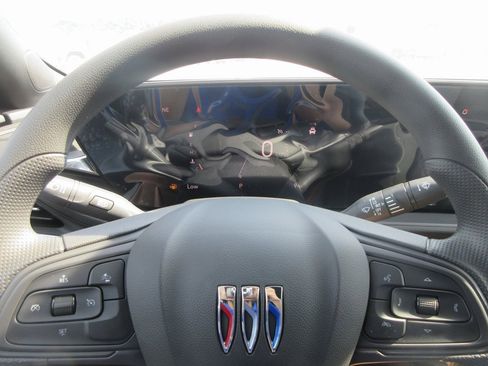 New 2026 Buick Envista Preferred image 17