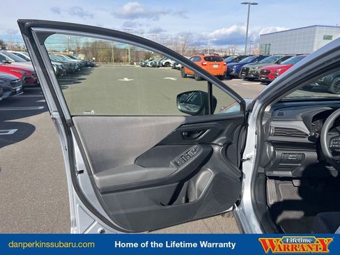 Certified 2024 Subaru Crosstrek 2.0i image 24