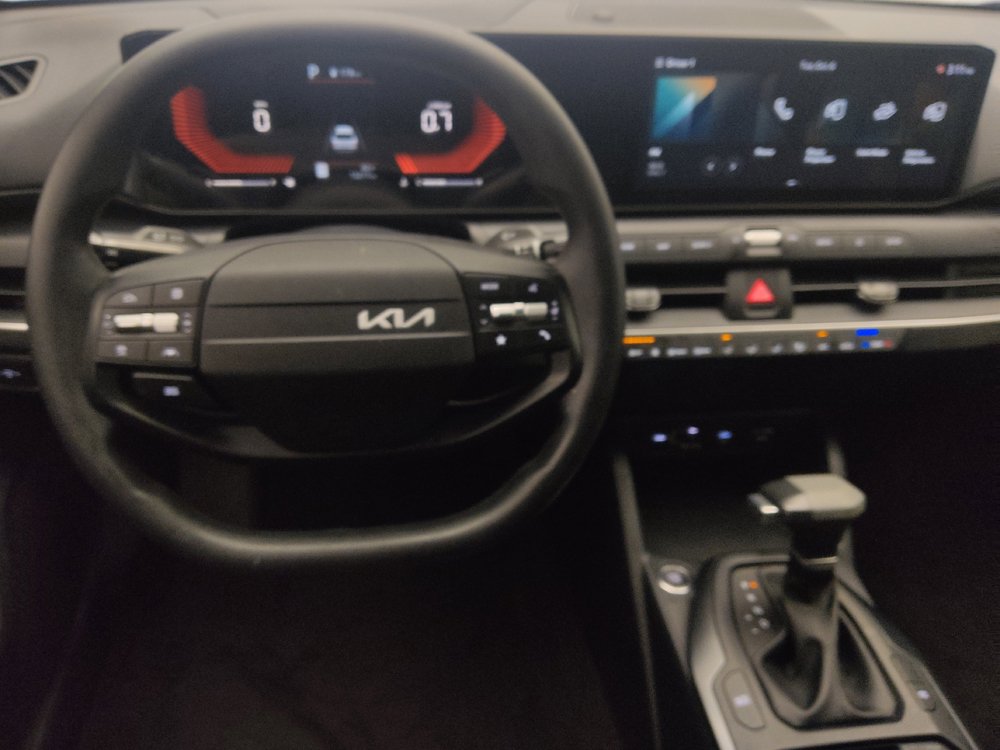 Used 2025 Kia K4 FWD image 22