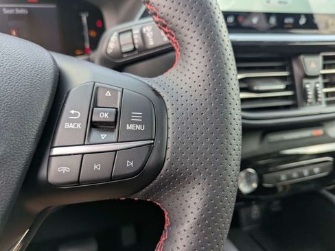 Used 2025 Ford Escape ST-Line w/ Tech Pack #1 FWD image 28