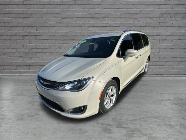 Used 2017 Chrysler Pacifica Touring-L Plus FWD image 26