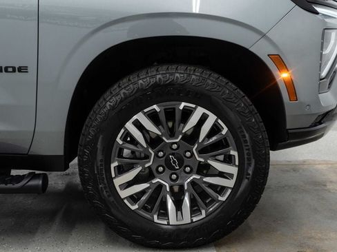 Used 2025 Chevrolet Tahoe Z71 AWD/4WD image 43