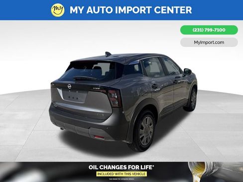 Used 2025 Nissan Kicks S AWD/4WD image 7