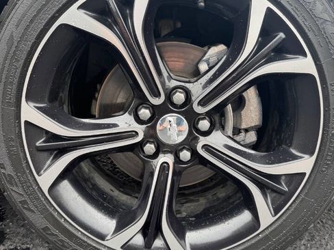 Used 2019 Chevrolet Cruze LT w/ Convenience Package FWD image 10