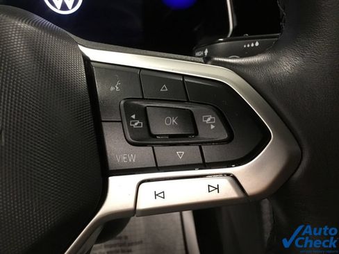 Used 2023 Volkswagen Jetta SE FWD image 45