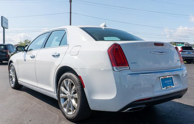 Used 2018 Chrysler 300 Limited w/ Safetytec Plus Group AWD/4WD image 8
