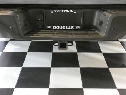 Used 2023 Nissan Frontier PRO-4X w/ Pro Convenience Package image 6