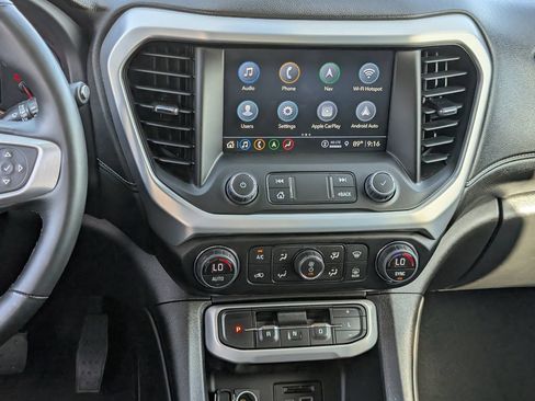 Used 2023 GMC Acadia SLT w/ Technology Package AWD/4WD image 12
