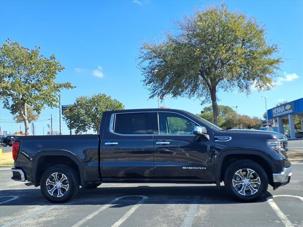 Used 2026 GMC Sierra 1500 SLT RWD image 3