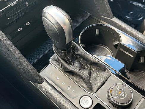 Used 2023 Volkswagen Atlas Cross Sport SEL Premium R-Line image 25