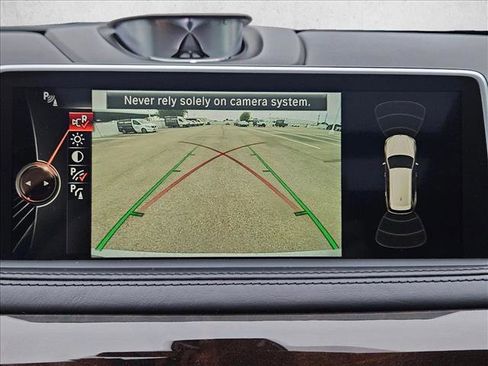 Used 2015 BMW X5 xDrive50i AWD/4WD image 14