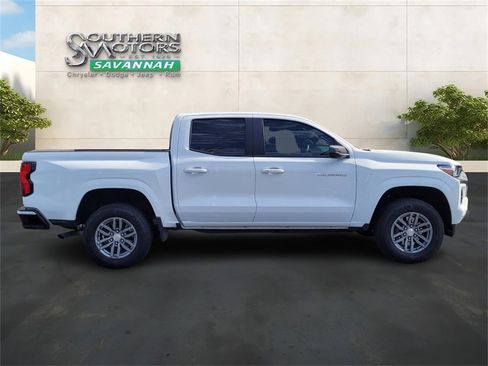 Used 2024 Chevrolet Colorado LT w/ LT Convenience Package image 6