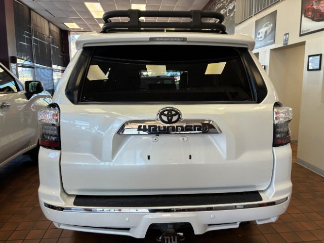 Used 2016 Toyota 4Runner Limited AWD/4WD image 11