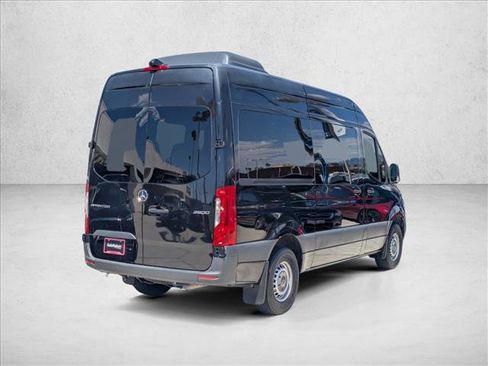 Used 2019 Mercedes-Benz Sprinter 2500 image 5