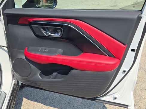 Certified 2025 Acura ADX A-Spec image 9