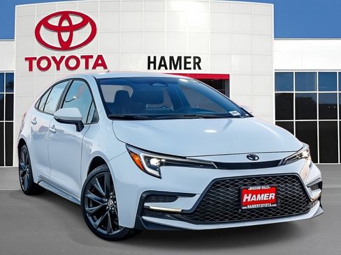 New 2026 Toyota Corolla SE FWD image 1