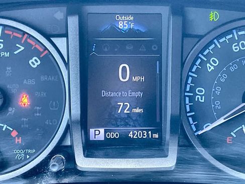 Certified 2021 Toyota Tacoma TRD Off-Road w/ TRD Premium Off Road Package AWD/4WD image 15